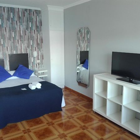 Aparthotel Corcubion Playa De Quenxe 외부 사진
