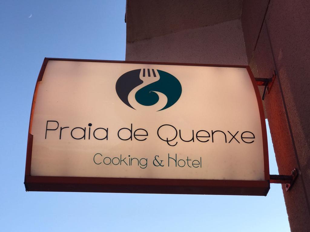 Aparthotel Corcubion Playa De Quenxe 외부 사진