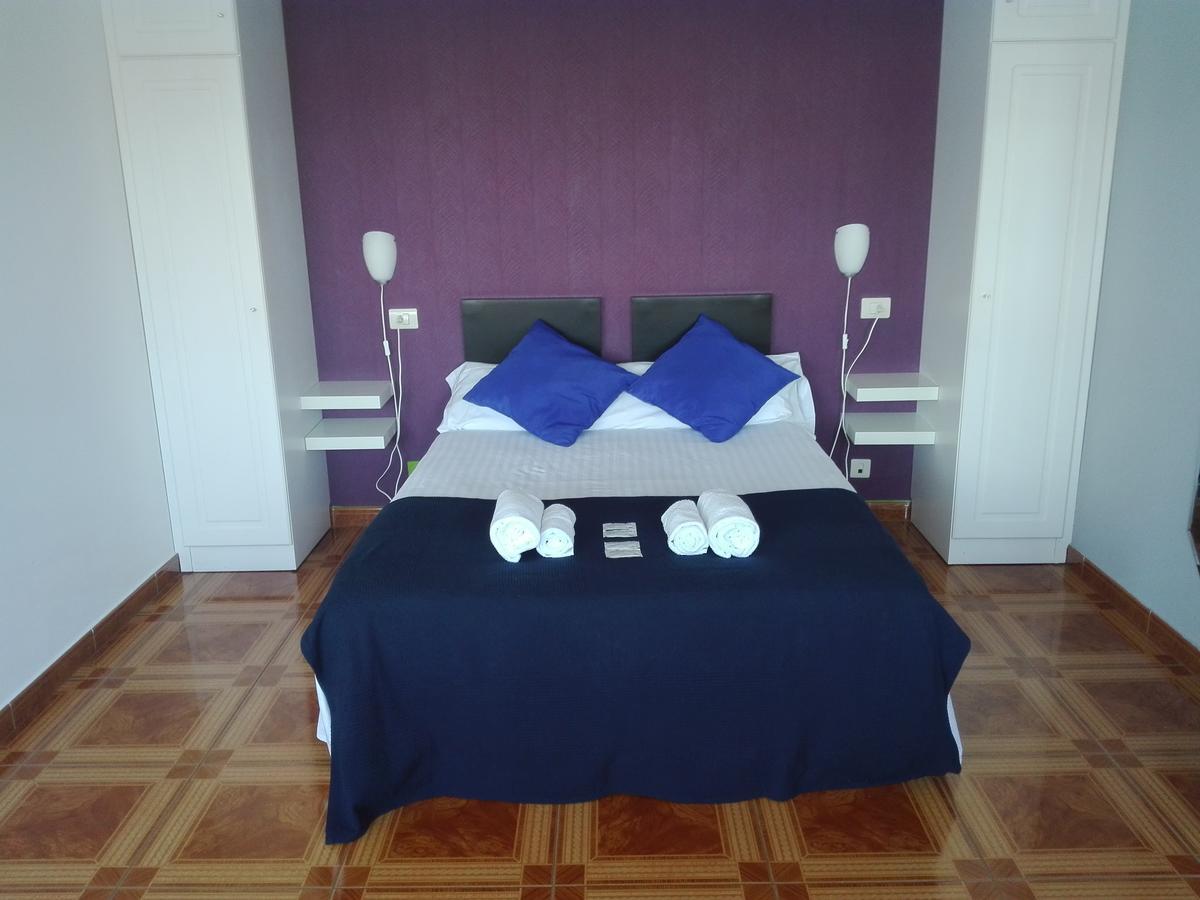 Aparthotel Corcubion Playa De Quenxe 외부 사진