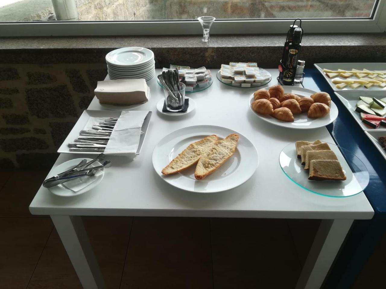 Aparthotel Corcubion Playa De Quenxe 외부 사진
